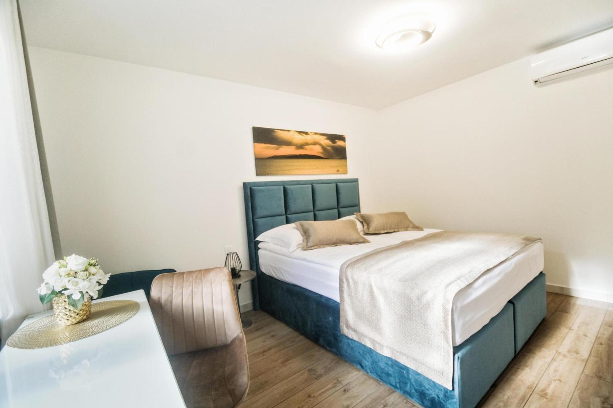 Guesthouse Bepa スプリト エクステリア 写真