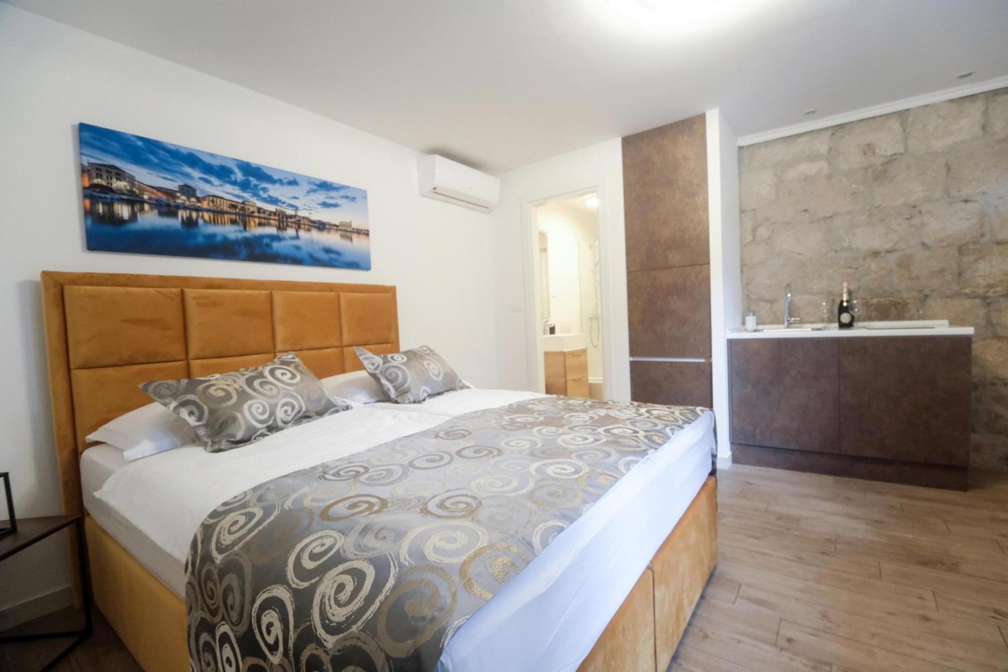 Guesthouse Bepa スプリト エクステリア 写真