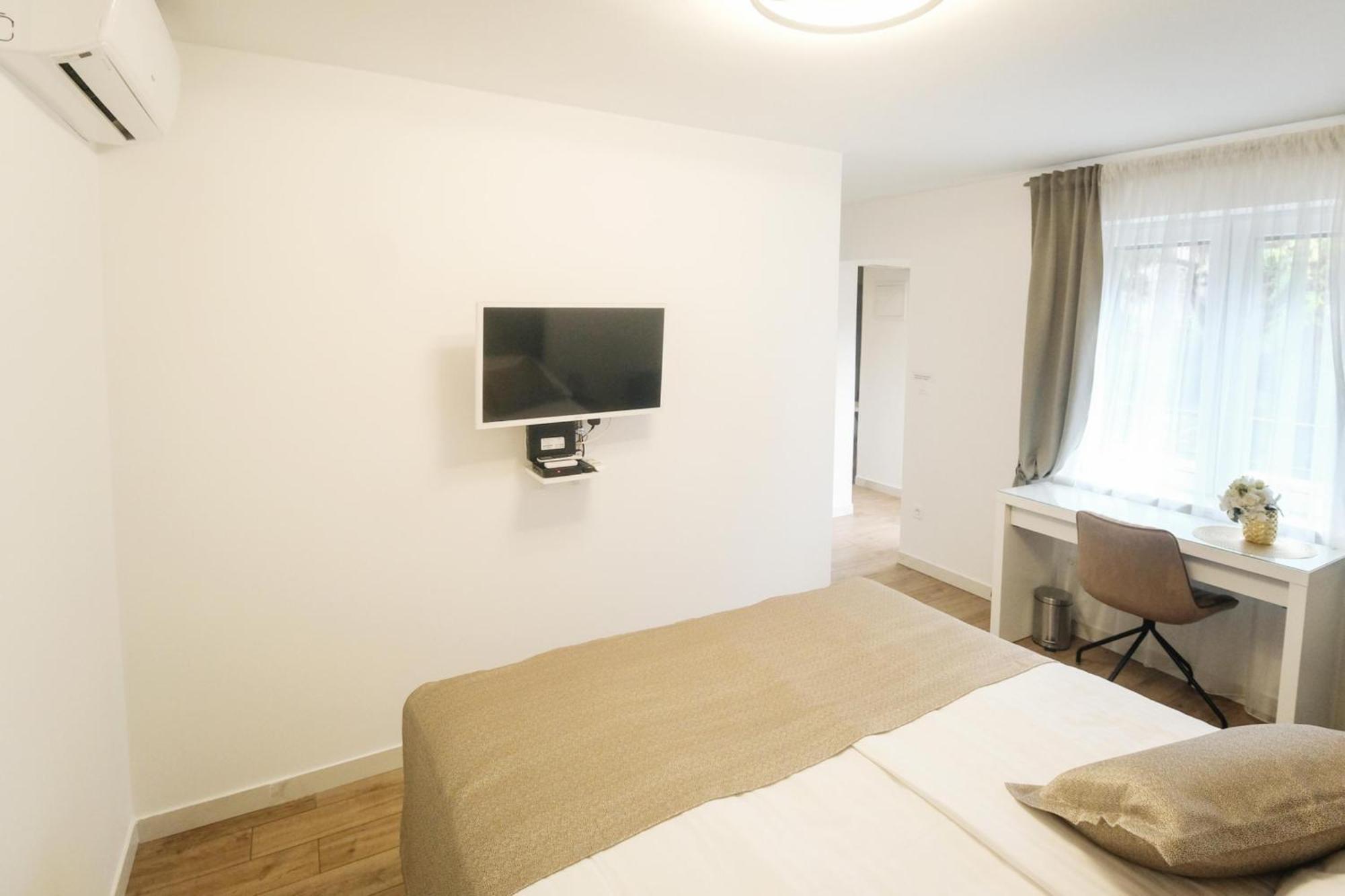 Guesthouse Bepa スプリト エクステリア 写真