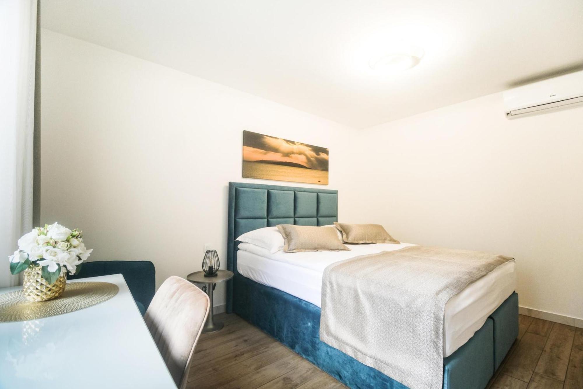Guesthouse Bepa スプリト エクステリア 写真