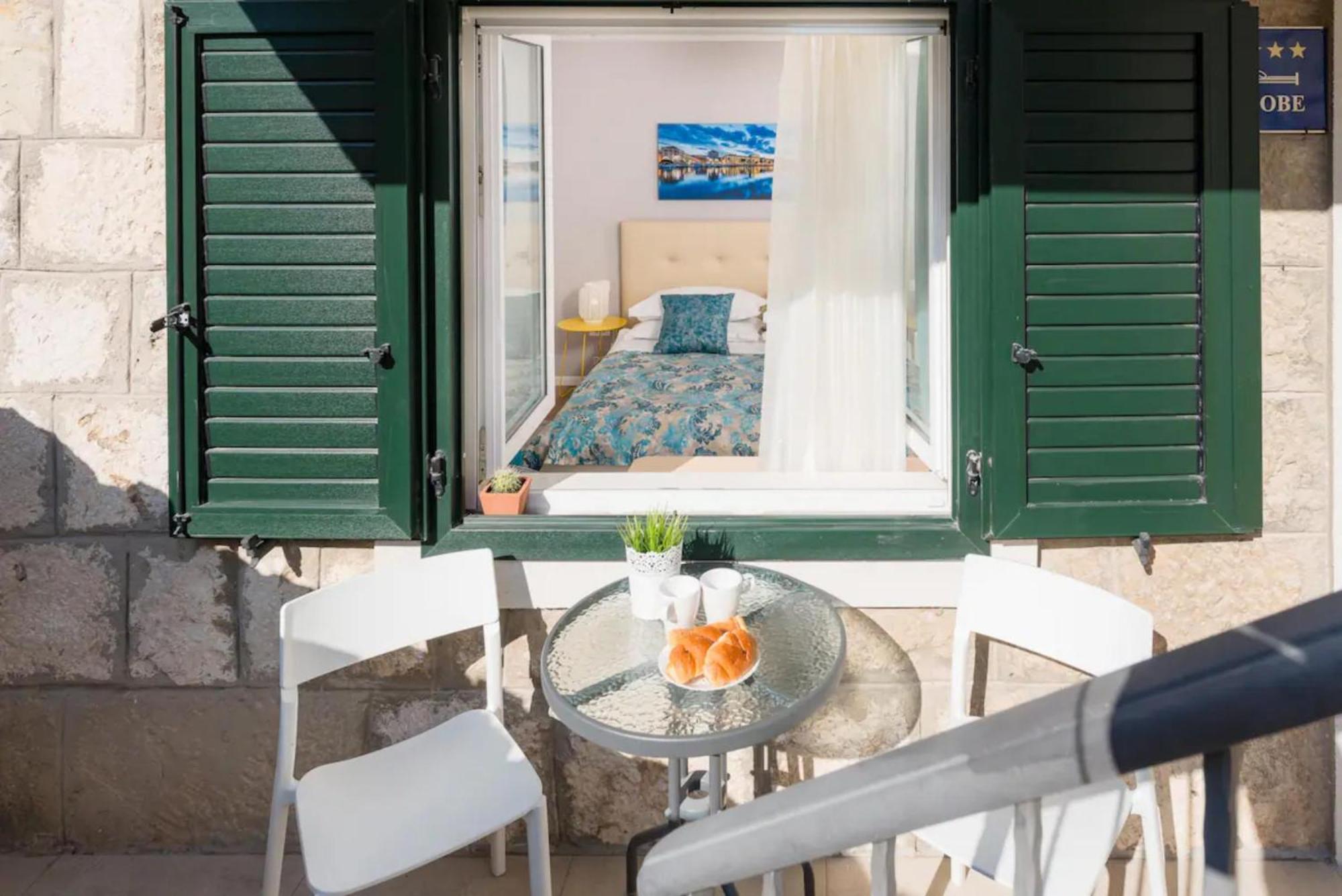 Guesthouse Bepa スプリト エクステリア 写真